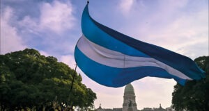 Donde haya un conflicto, tiene que haber resistencia