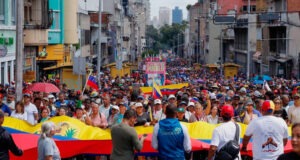 FUERA YANQUIS DE AMÉRICA LATINA: Coloniaje Nunca Más