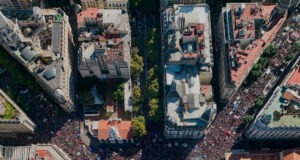 DERRAPANDO: Una crisis tras otra