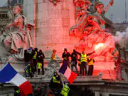 PANORAMA: La felicidad es la lucha